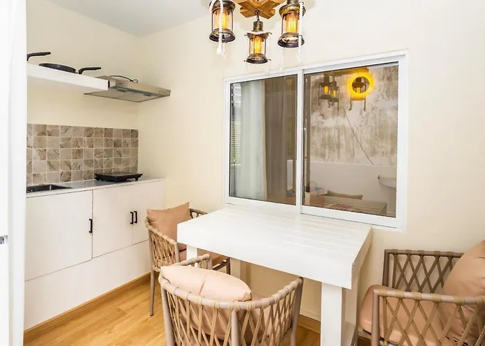 Apartamento 2 Bedroom For 3 Guests In Heart Sathorn With Balcony