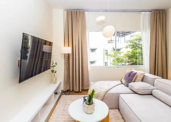 2 Bedroom For 3 Guests In Heart Sathorn With Balcony Banguecoque